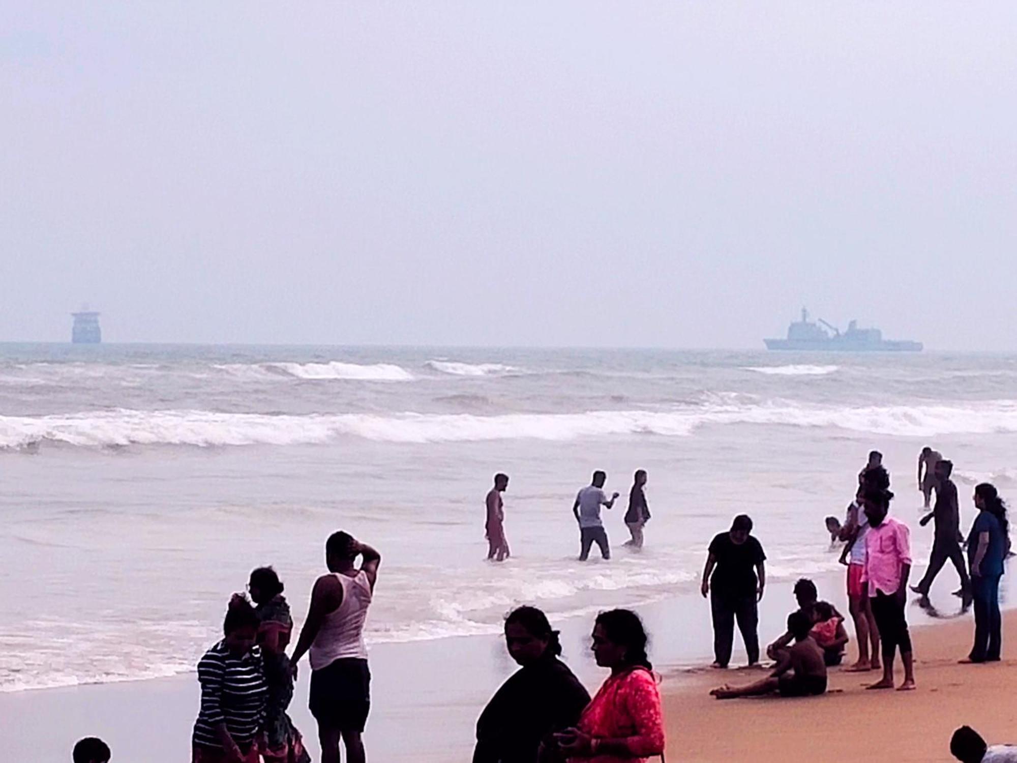 Ln Beach Homestay Puri Buitenkant foto